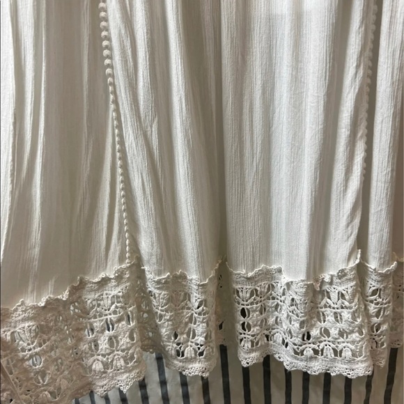 Motherhood maternity white boho maternity dress. Never worn. Medium - Picture 6 of 10